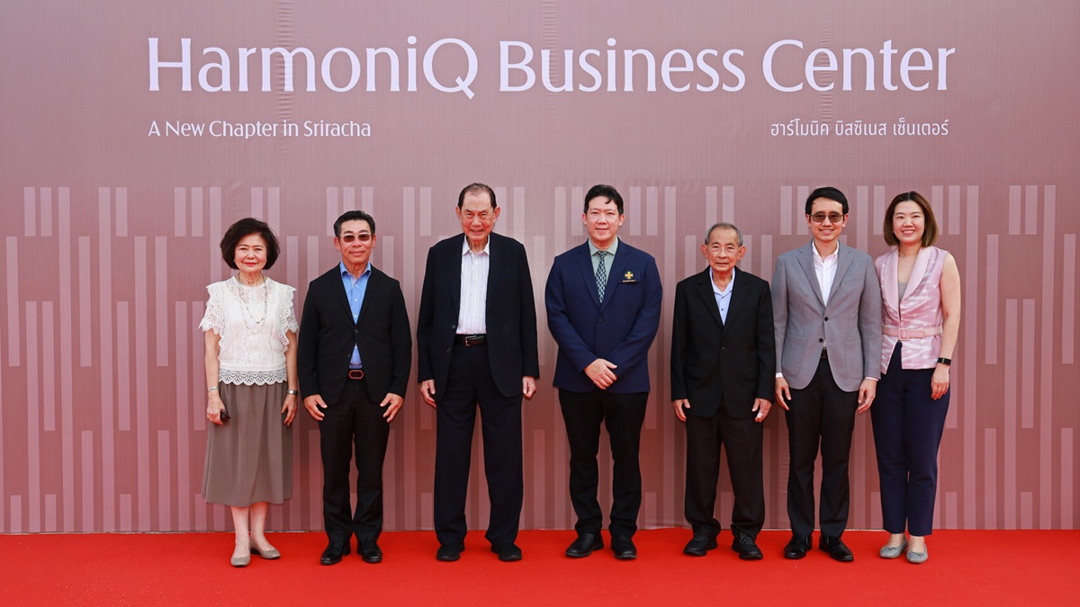 สหพัฒนาอินเตอร์โฮลดิ้ง จัดพิธีลงเสาเอก “HarmoniQ Business Center”