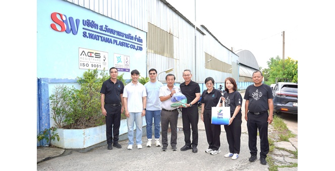 SME D Bank เยี่ยมให้กำลังใจลูกค้าประสบภัยน้ำท่วม พื้นที่นครปฐม พร้อมเดินเคียงข้างพาข้ามทุกอุปสรรค