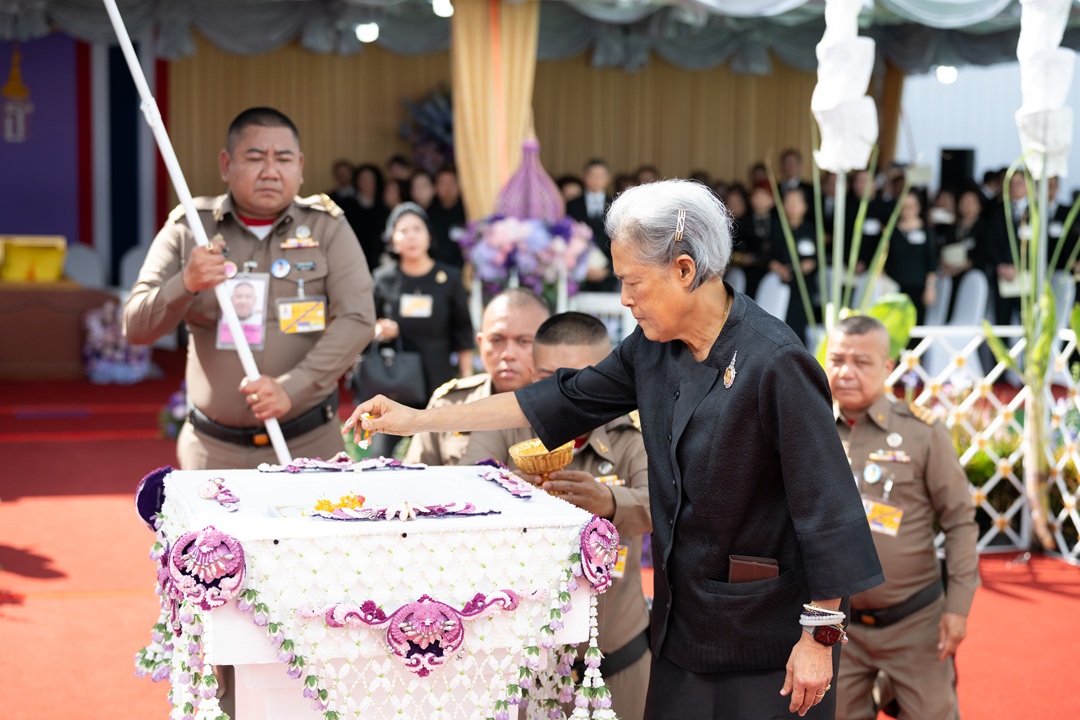 กรมสมเด็จพระเทพรัตนราชสุดาฯ ทรงวางศิลาฤกษ์ อาคารโรงพยาบาลรามาธิบดี