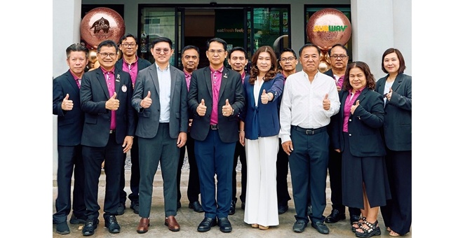 ‘พันธุ์ไทย’ ควง ‘ซับเวย์’ ปักธง PEA EV Hub ชะอำ ตอบโจทย์ทุกไลฟ์สไตล์ ครบ จบ ในที่เดียว