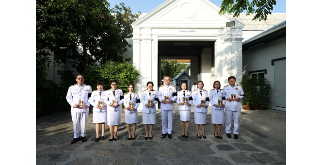 SME D Bank ร่วมผลัดเวรเฝ้าฯ ในพระพิธีธรรมสวดพระอภิธรรมพระศพ สมเด็จพระเจ้าลูกเธอ เจ้าฟ้าพัชรกิติยาภาฯ พร้อมหน่วยงานในสังกัดกระทรวงการคลัง
