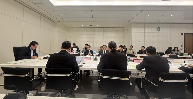 “เกรียงยศ สุดลาภา” ประธาน อนุกรรมาธิการการอุตสาหกรรม จี้คุมเข้มโรงงานเถื่อน-ปมน้ำเสีย จ.ชลบุรี ด้านชาวบ้านแฉซ้ำไร้ประชาพิจารณ์ก่อนตั้งโรงงาน