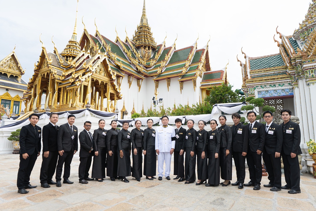 PLUS ร่วมประกอบพิธีบำเพ็ญกุศลอุทิศถวายพระบรมศพ “สมเด็จพระบรมราชชนนีพันปีหลวง”