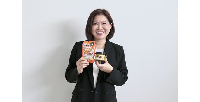 “เอมโอชา” เขย่าตลาดน้ำพริกไทย ร่วมมือเซเว่นฯ นำความแซ่บใหม่เสิร์ฟคนไทยและต่างชาติ ดัน “พริกผัดน้ำมันมะกอกอัลมอนด์” กวาดยอดขายกว่า 100,000 กระปุก ใน 2 สัปดาห์แรก